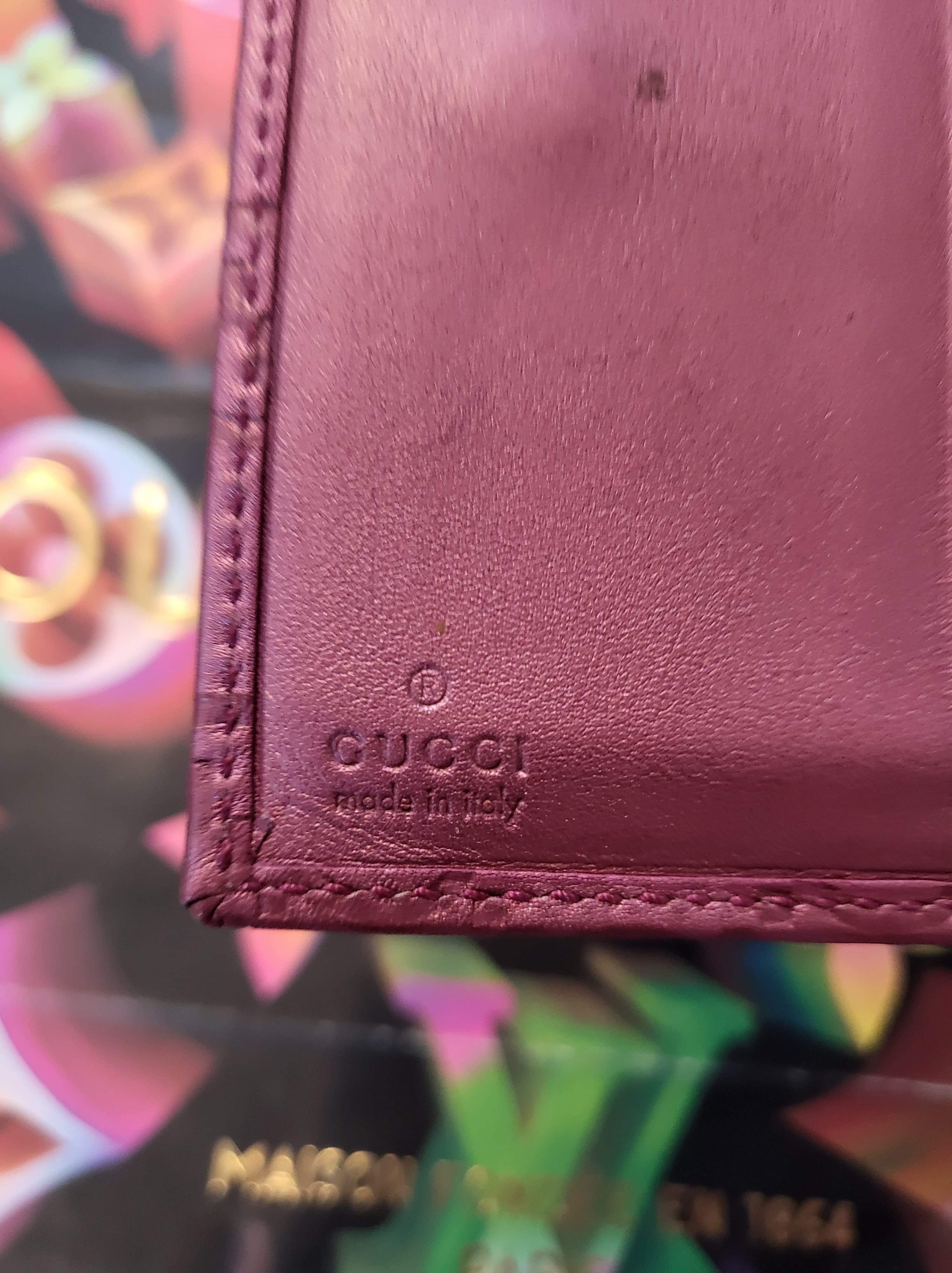 Authentic Gucci Metallic Guccissima Heart Travel Wallet – The Neon
